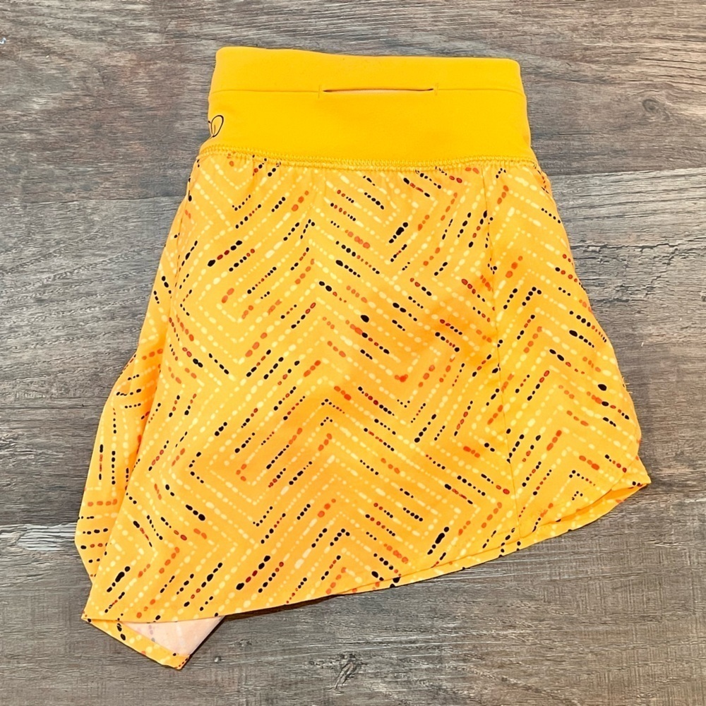 FINAL PRICE CALIA Yellow Orange Printed Kick It Up Shorts Activewear Shorts - Picture 2 of 11